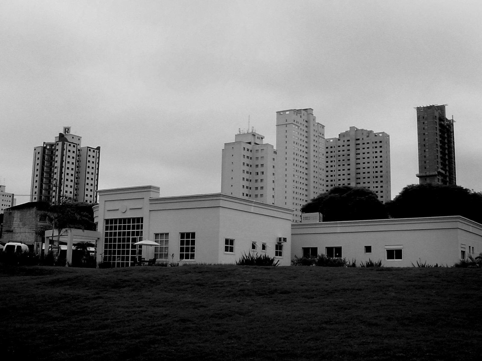 São Paulo Rental Market: Neighborhood Price Gaps 2025